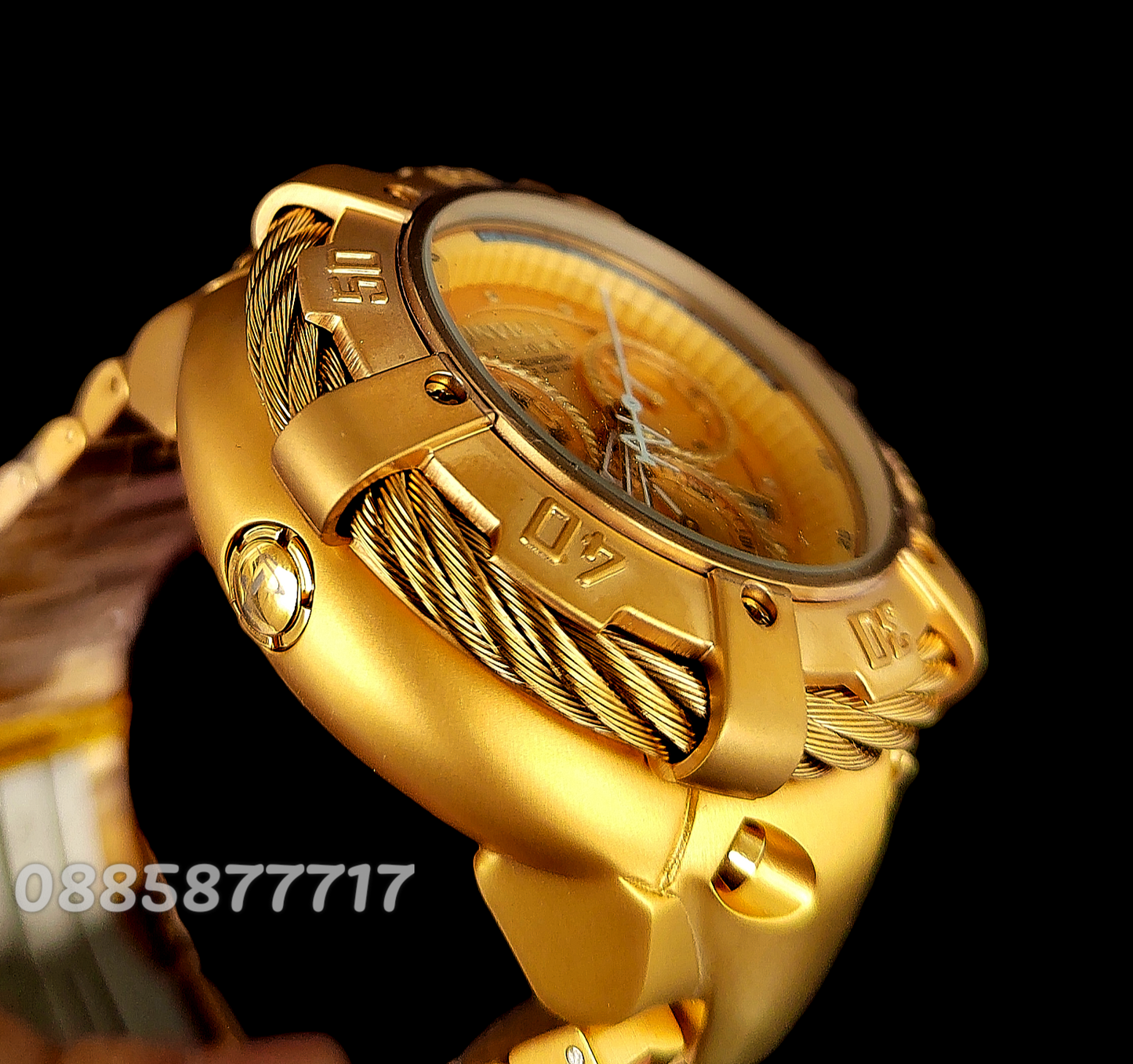 INVICTA Thunderbolt Reserve Gold 55 mm