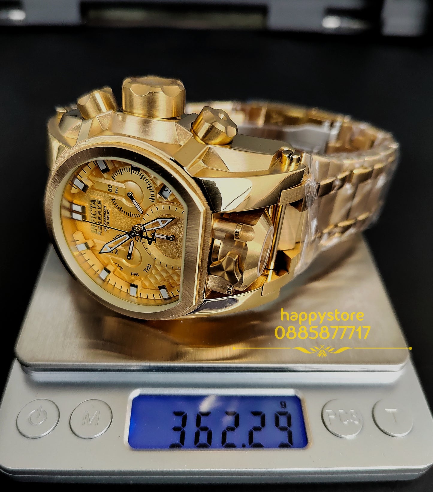 INVICTA Magnum Gold 52 mm